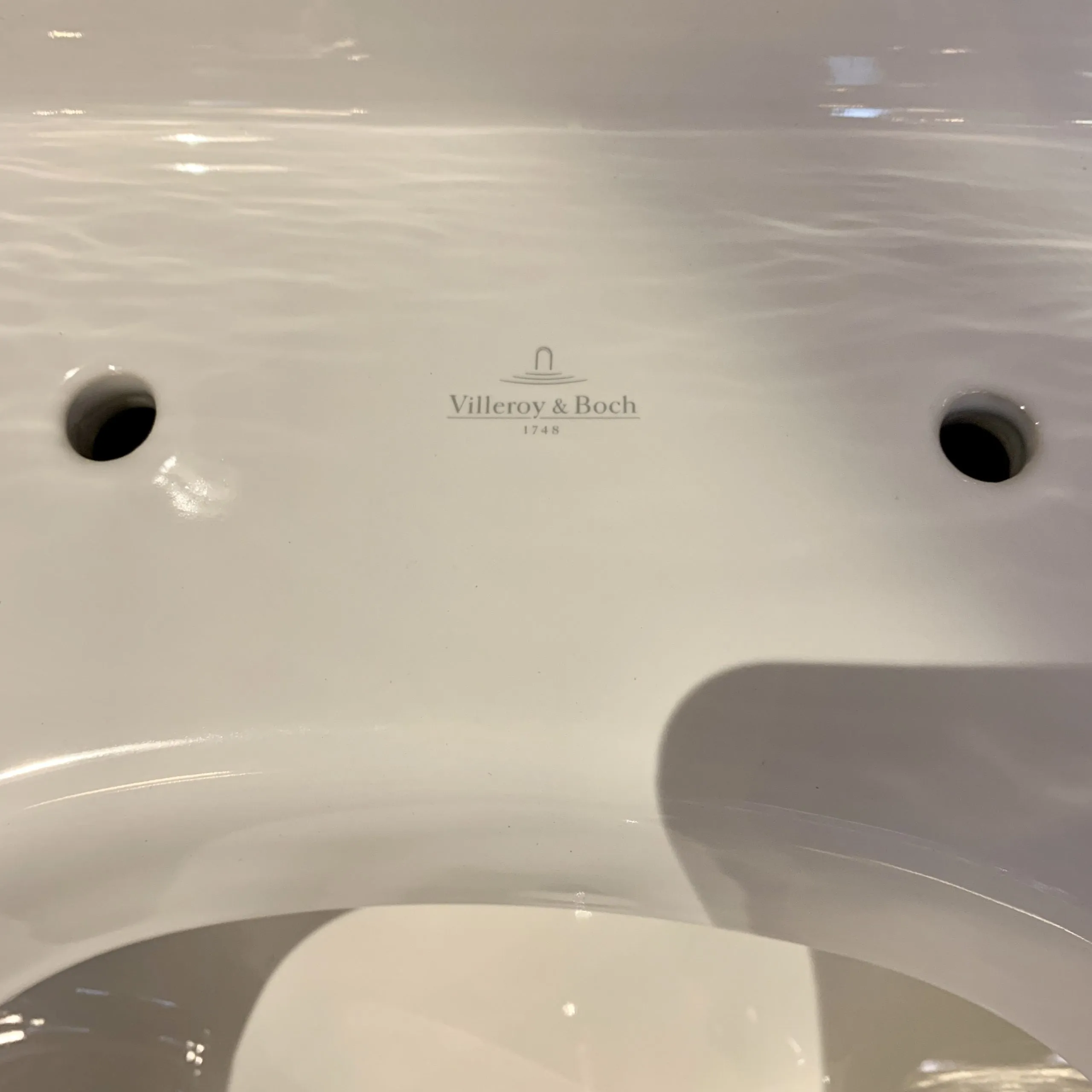 Villeroy & Boch One Piece Toilet - New In Box - White